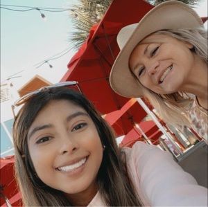 Meet your Posher, Isabella